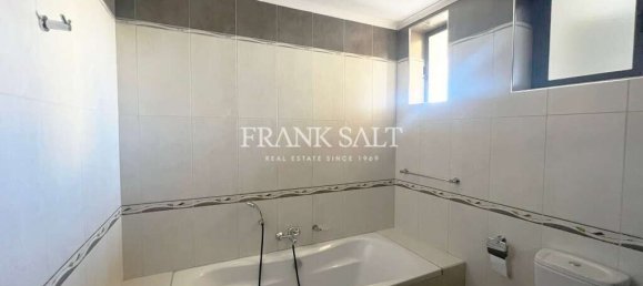 Квартира с 2 спальнями в Заббар, Мальта № 3085 7