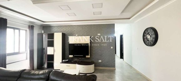 Квартира с 2 спальнями в Заббар, Мальта № 3085 2