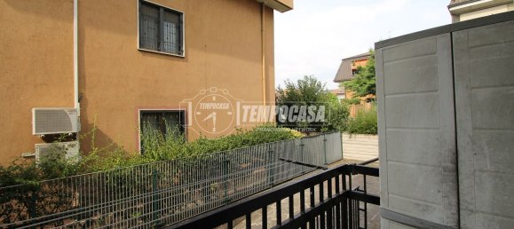 4 rooms Apartment in Cologno Monzese, Italy No. 269889 19