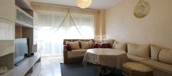4 rooms Apartment in Cologno Monzese, Italy No. 269889 7