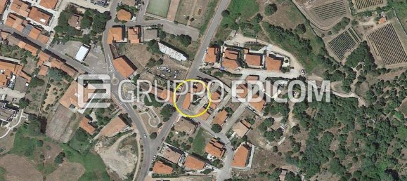 Склад с 1 комнатой в Лурас, Италия № 353101 2