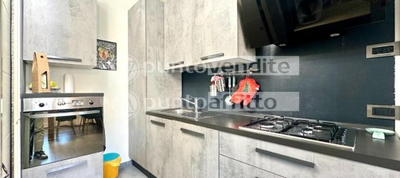 3-salle Appartement à Lucca, Italy No. 69878 14