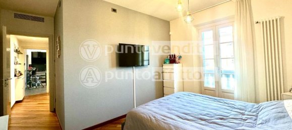 3-salle Appartement à Lucca, Italy No. 69878 22
