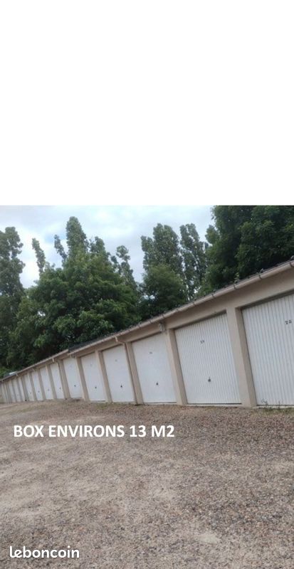 Garage in Vaujours, France, Nr. 323691