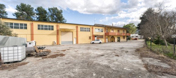 Lagerhaus in Manoppello, Italy 1400m², Nr. 220290 16