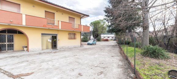 Lagerhaus in Manoppello, Italy 1400m², Nr. 220290 15