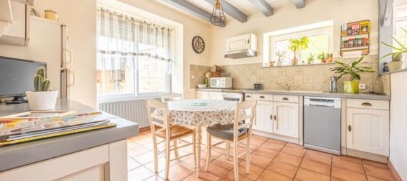 4 Schlafzimmer Haus in Fontenay-le-Comte, France, Nr. 291393 3