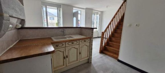 2 bedrooms House in Sourdeval, France No. 343259 4