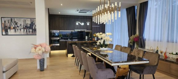 6 bedrooms Villa in Phuket, Thailand No. 10939 5