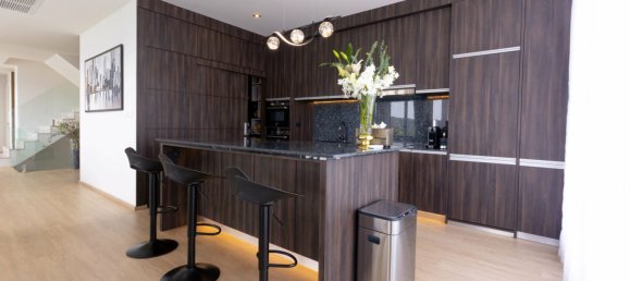 6 bedrooms Villa in Phuket, Thailand No. 10939 10