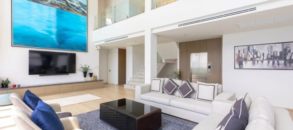 6 bedrooms Villa in Phuket, Thailand No. 10939 8