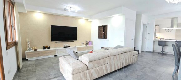 Villa de 2 dormitorios en Vimercate, Italy No. 321841 6