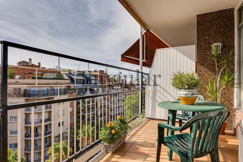 5 bedrooms Apartment in Barcelona, Spain No. 240628