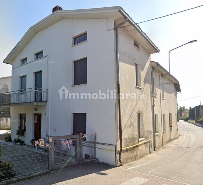 3 bedrooms Apartment in Marano Vicentino, Italy No. 301040