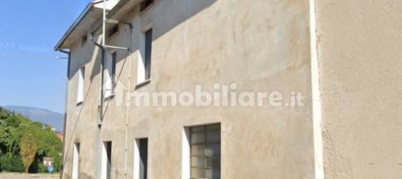 3 bedrooms Apartment in Marano Vicentino, Italy No. 301040 2