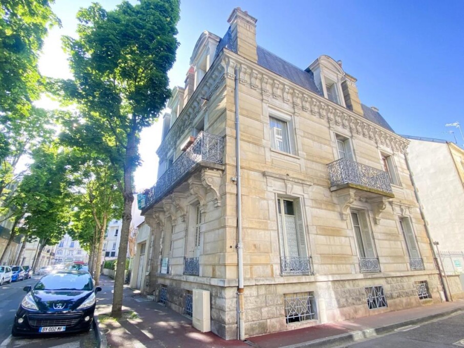 11 rooms House in Vichy, France No. 341469