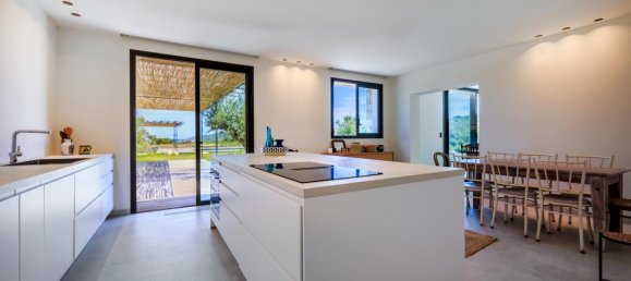 5 Schlafzimmer Villa in Bonifacio, France, Nr. 84744 12