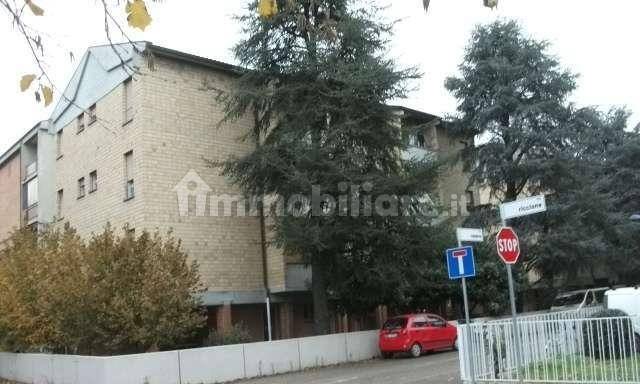 Apartamento de 4 habitaciónes en Faenza, Italy No. 365116