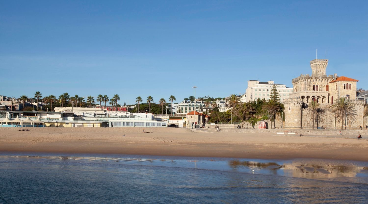 3 bedrooms Villa in Cascais, Portugal No. 173579