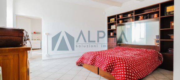2-salle Appartement à Dovadola, Italy No. 134290 10