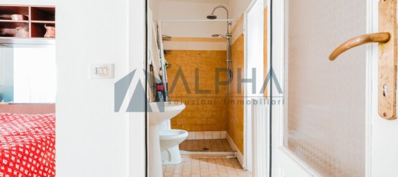 2-salle Appartement à Dovadola, Italy No. 134290 16