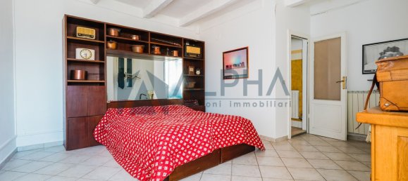 2-salle Appartement à Dovadola, Italy No. 134290 8