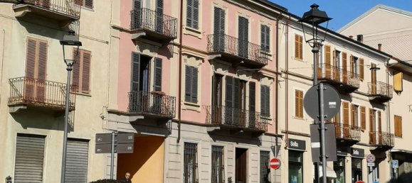 8 rooms House in Brusnengo, Italy No. 28885 2