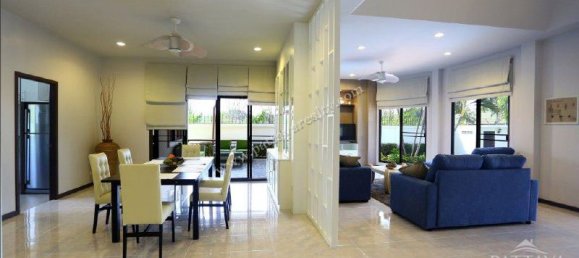 4 bedrooms Cafe / restaurant in Pattaya, Thailand No. 648 5