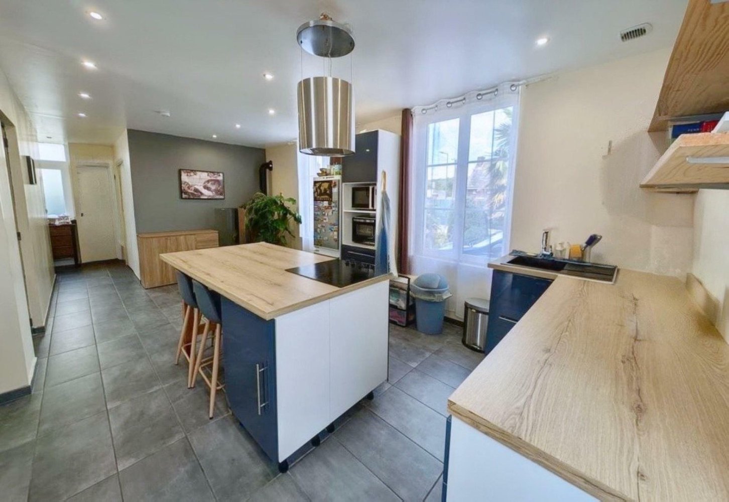 Casa de 3 dormitorios en Noyon, France No. 349061