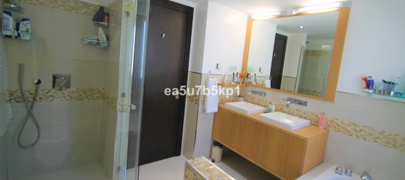 Apartamento de 3 dormitorios en Benahavís, Spain No. 109483 7