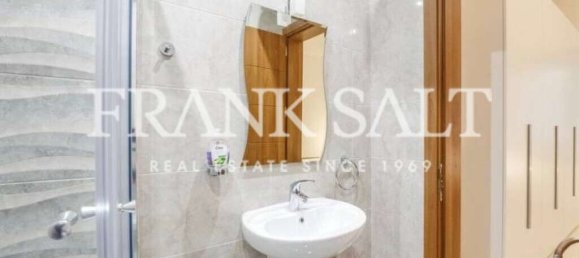 3 bedrooms Apartment in Gzira, Malta No. 6301 2