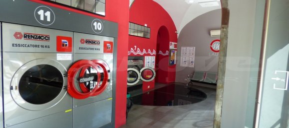 2-Zimmer Gewerbliche Immobilie in Rome, Italy, Nr. 219388 2