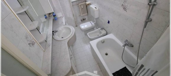 2 rooms Apartment in Turin, Italy No. 33114 86