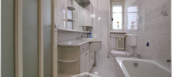 2 rooms Apartment in Turin, Italy No. 33114 80