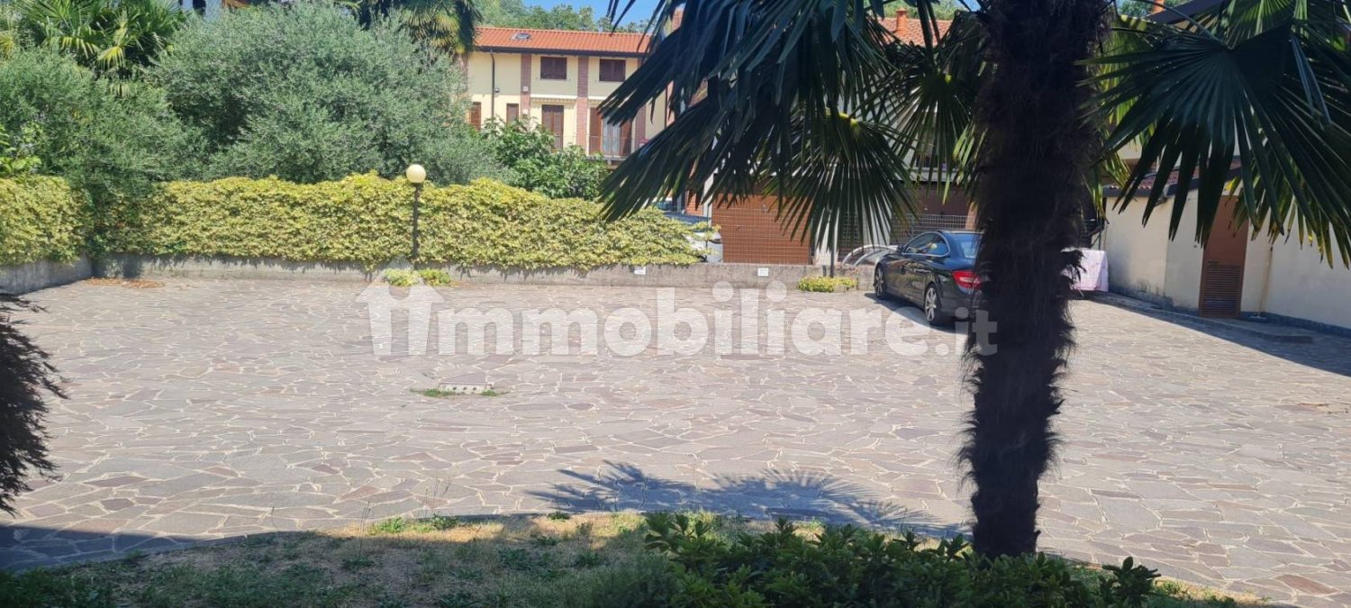 3-Zimmer Büro in Bulgarograsso, Italy, Nr. 378997