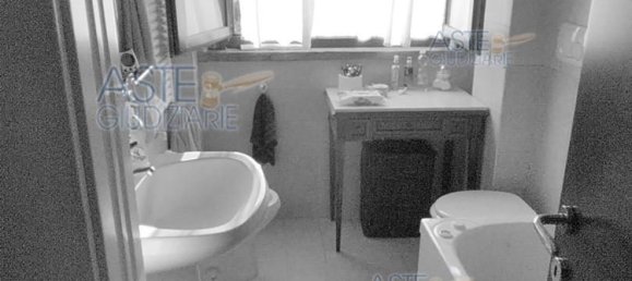 Casa de 11 divisões em Capranica, Italy N.º 32211 9