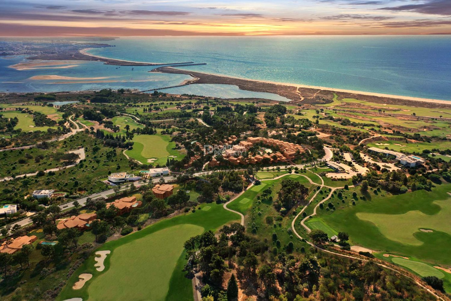  Land in Lagos, Portugal No. 117983