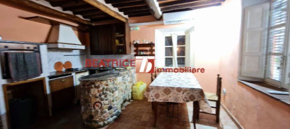 Casa de 8 divisões em Capannori, Italy N.º 192358 31