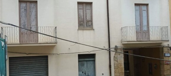 Gebäude in Calatafimi-Segesta, Italy 700m², Nr. 255445 10