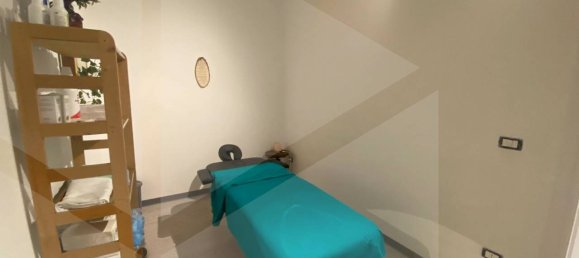 Коммерческая недвижимость 88м² в Бари, Италия № 30726 22