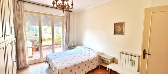 3 rooms Apartment in Forte dei Marmi, Italy No. 205553 32