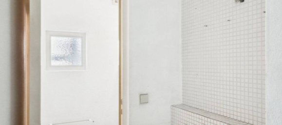 2 bedrooms Building in Stuttgart, Germany No. 99055 6