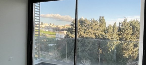 3 bedrooms Apartment in Paphos, Cyprus No. 17193 10