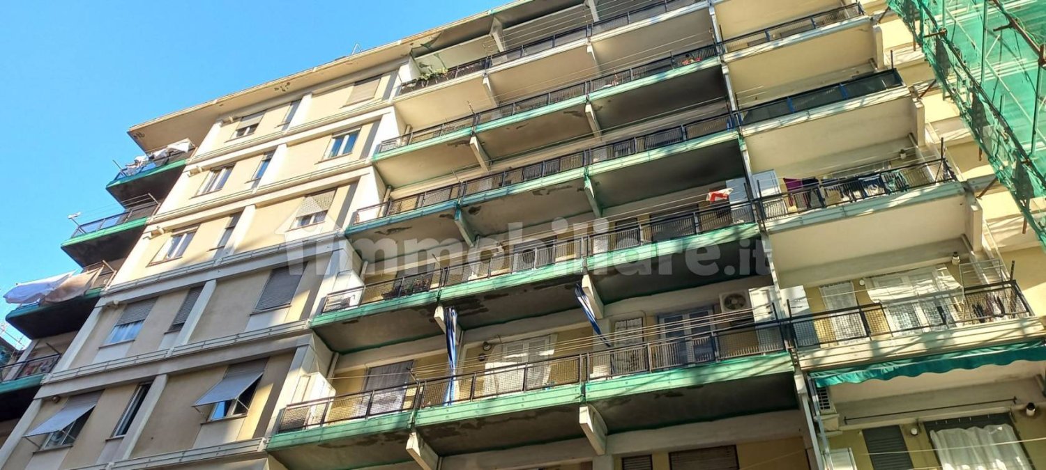 2 غرف نوم شقة في Genoa, Italy رقم 35862