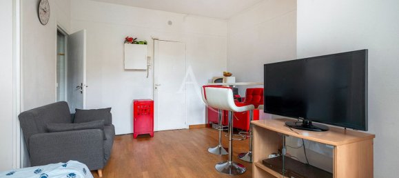 1 bedroom Apartment in Paris, France No. 329849 4