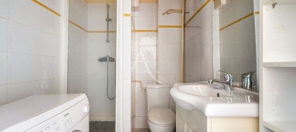 1 bedroom Apartment in Paris, France No. 329849 9