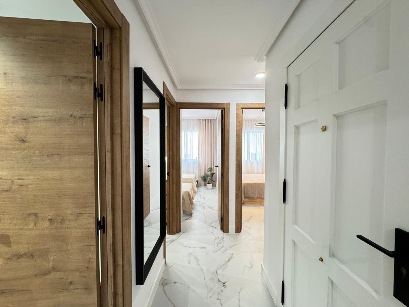 4 bedrooms Apartment in Torrevieja, Spain No. 284345