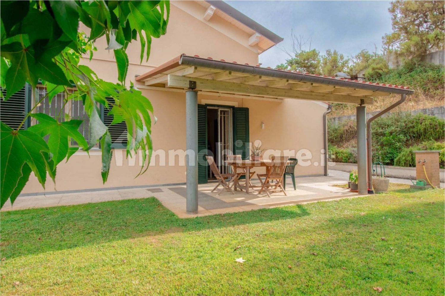 Villa de 3 dormitorios en Buti, Italy No. 288294