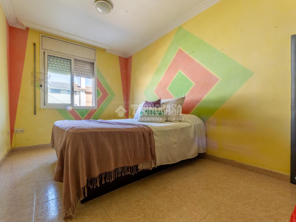 6غرفة منزل في Campclar, Spain رقم 230440