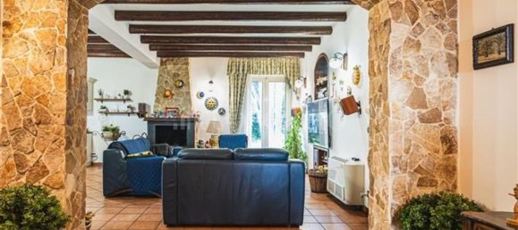 6-salle Villa à Catania, Italy No. 117058 28